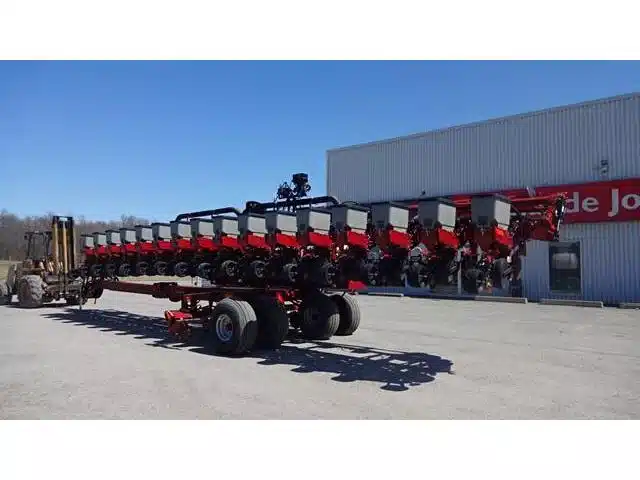 Gallery image 2 for Used 2013 Case IH 1245 Planter