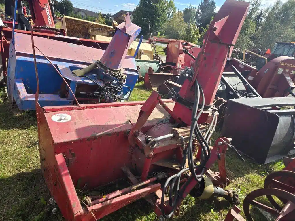 Gallery image 2 for Used BER-VAC 86'' Snow Blower