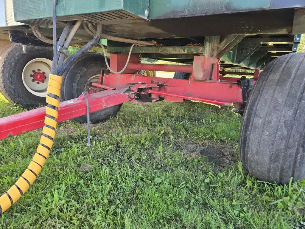 Gallery image 2 for Used 2018 Horst Welding 325 Wagon