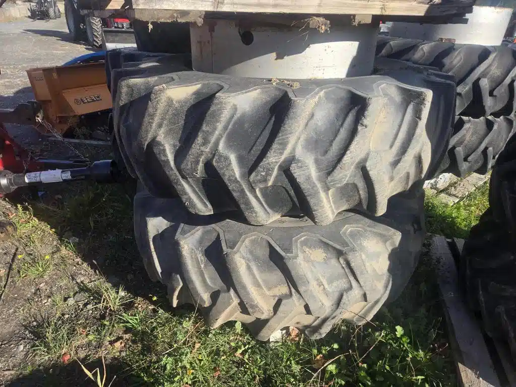 Gallery image 1 for Used Firestone 18.4-34 Tires