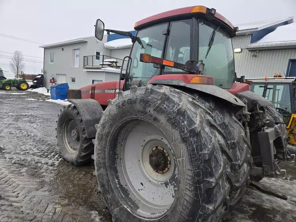 Gallery image 2 for 2006 Case MX210 Tractor