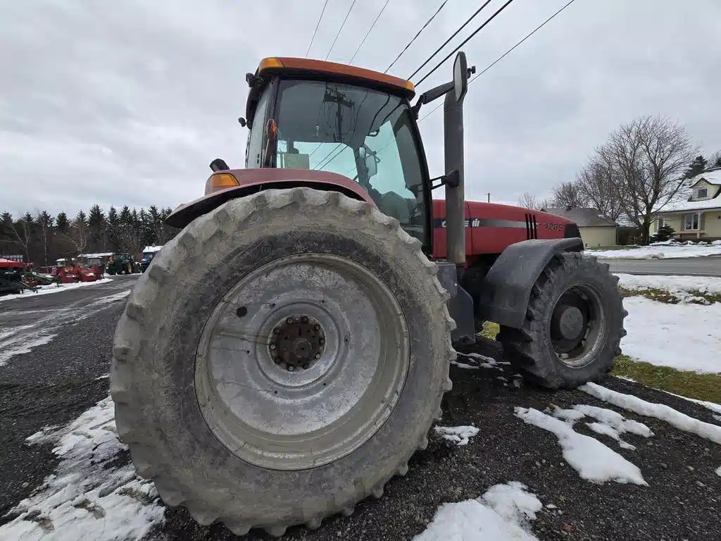 Gallery image 2 for 2005 Case MX285 Tractor