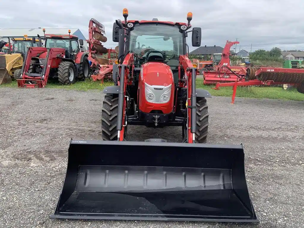 Gallery image 2 for 2023 McCormick X4.080 Tractor