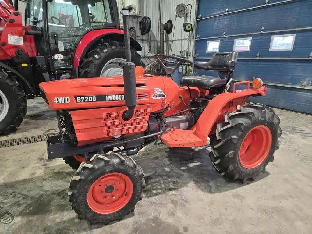 1985 Kubota B7200 Tractor
