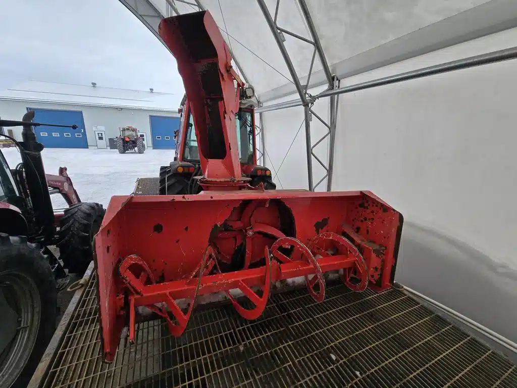 Gallery image 1 for Pronovost C-700 Snow Blower
