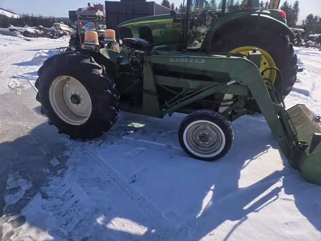 1962 Oliver 550 Tractor