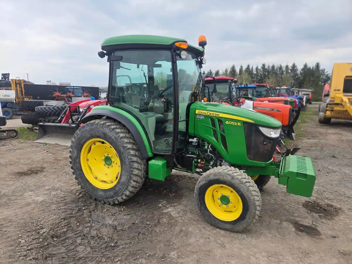 Gallery image 1 for 2020 John Deere 4052R Tractor