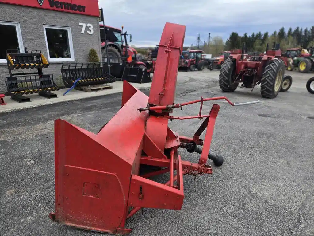 Photo de la Galerie 1 pour Pronovost 84" Souffleur à neige