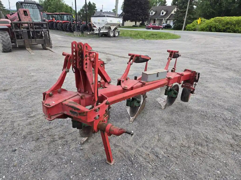 Gallery image 2 for Kverneland 3 RAIES Plow