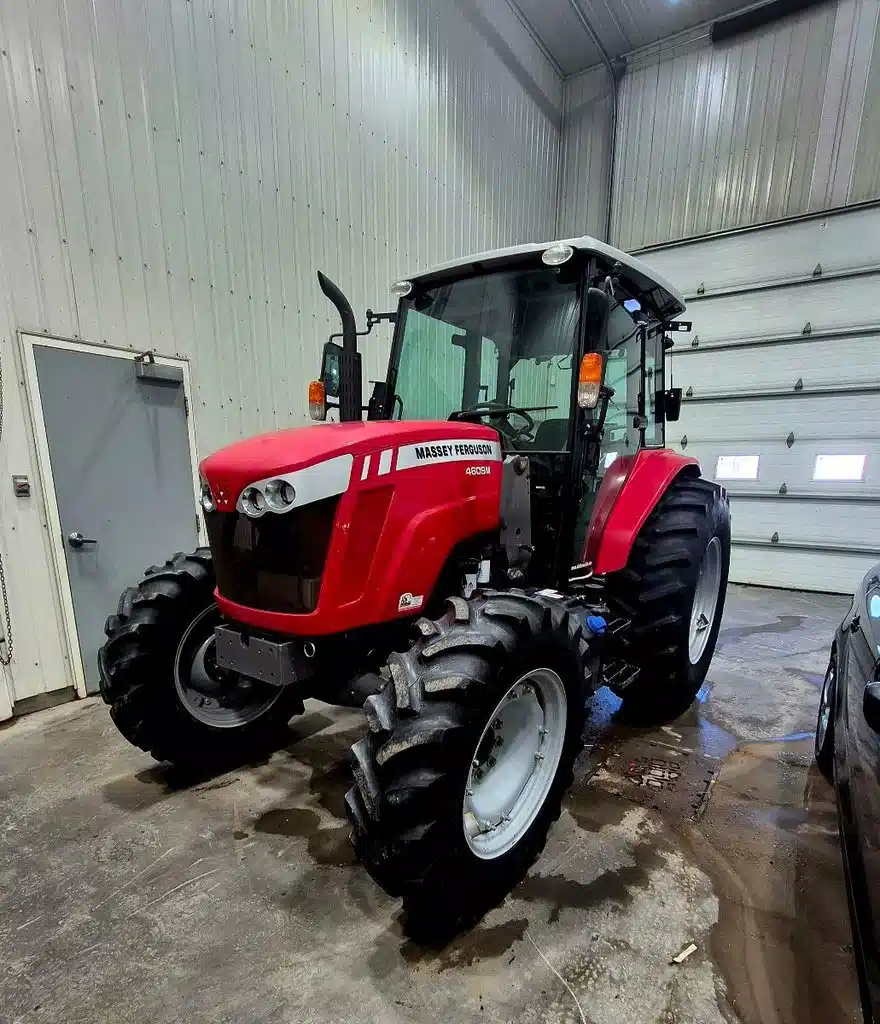 Gallery image 1 for Used 2015 Massey Ferguson 4609M Tractor