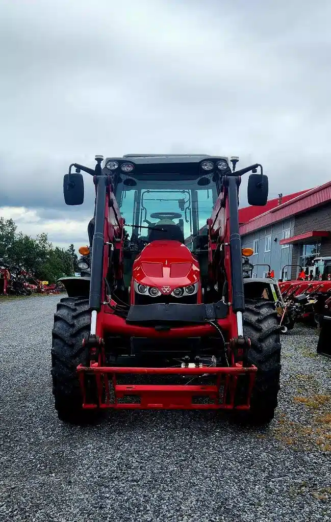 Gallery image 2 for Used 2014 Massey Ferguson 5612 Tractor