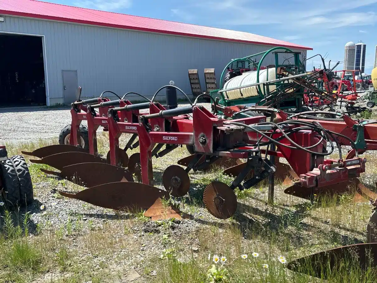 Gallery image 1 for Used 2005 Salford 3204 Plow