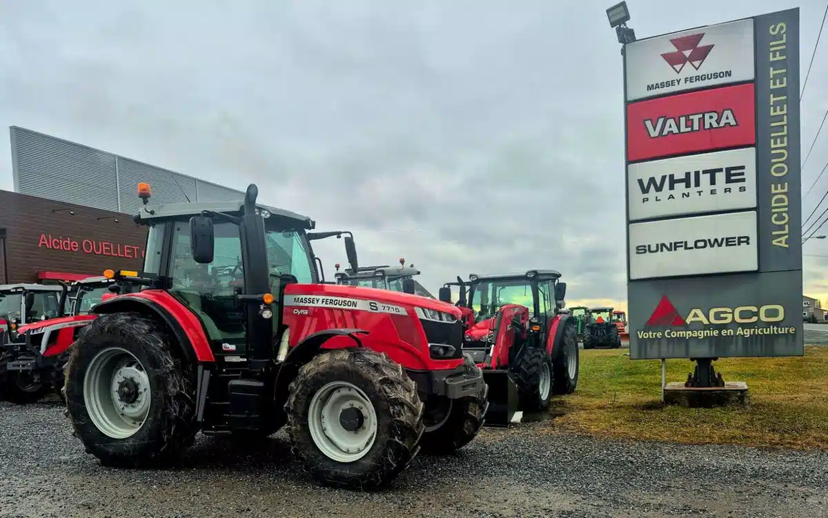 Gallery image 1 for Used 2020 Massey Ferguson 7715S Tractor