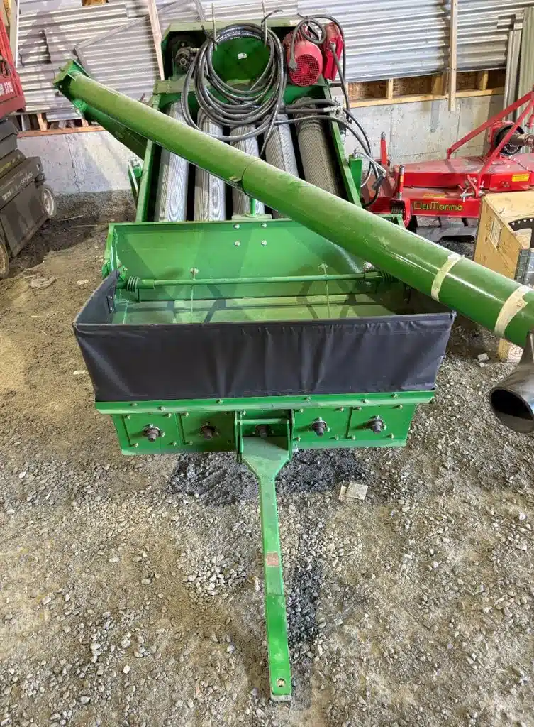 Gallery image 1 for Used 2023 Kwik Kleen 572 Grain Cleaner