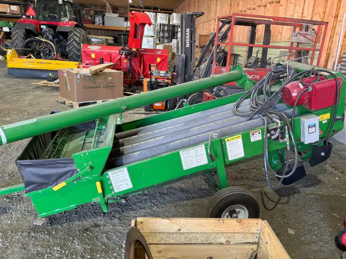 Gallery image 2 for Used 2023 Kwik Kleen 572 Grain Cleaner