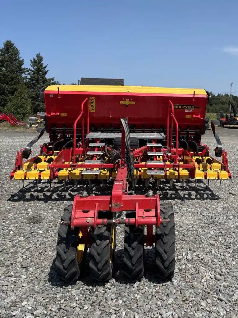 Gallery image 2 for Used 2015 Väderstad Rapid 400C Drill