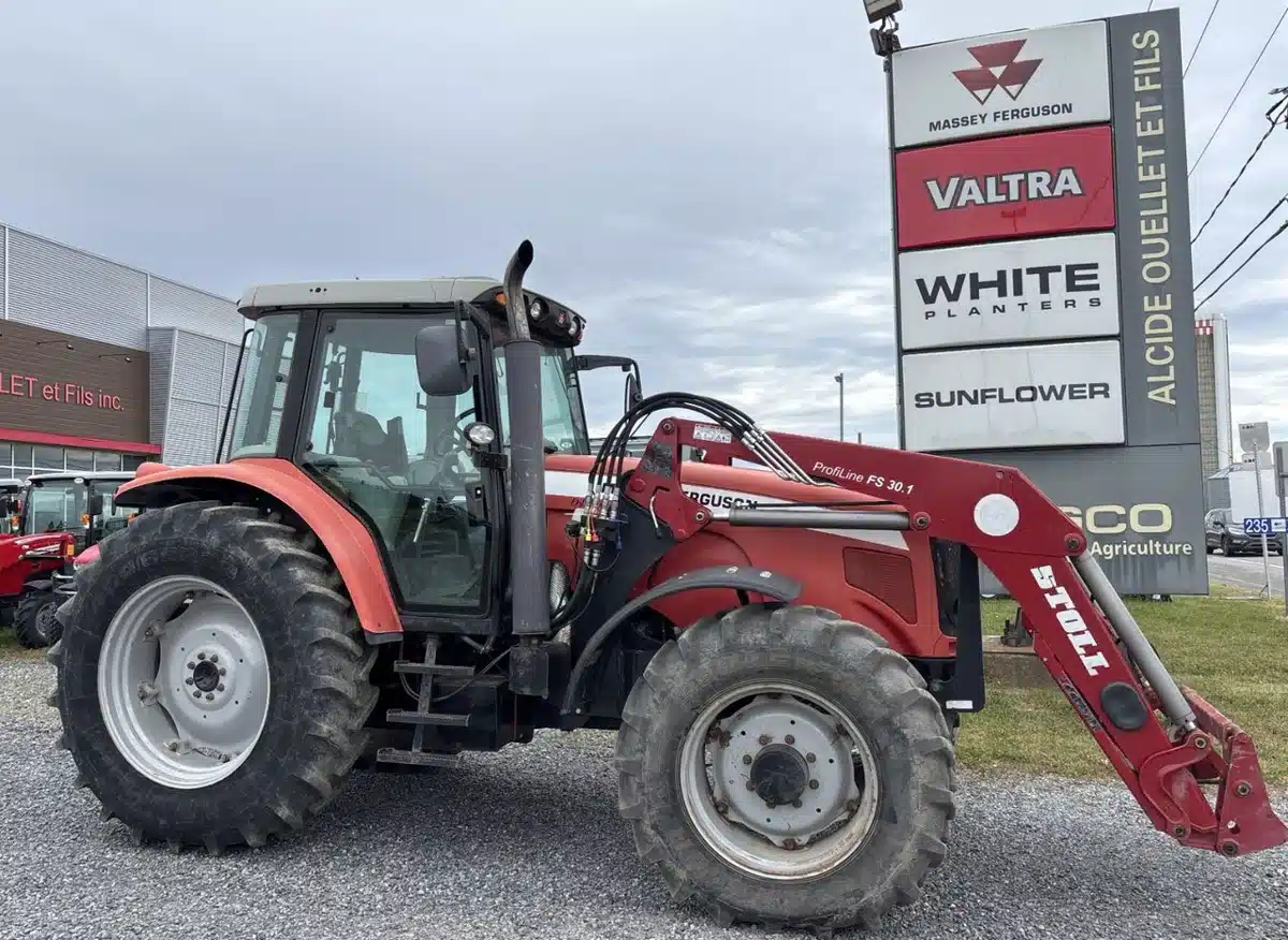 Gallery image 1 for Used 2010 Massey Ferguson 5465 Tractor
