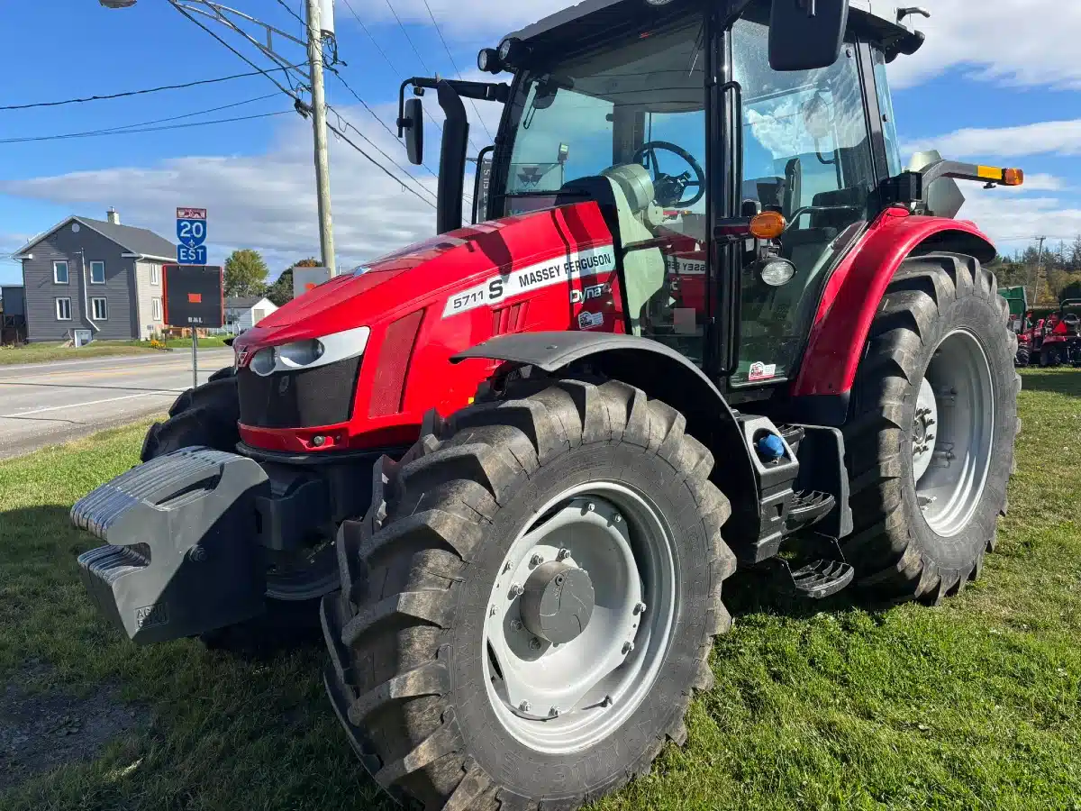 Gallery image 1 for Used 2021 Massey Ferguson 5711 Tractor
