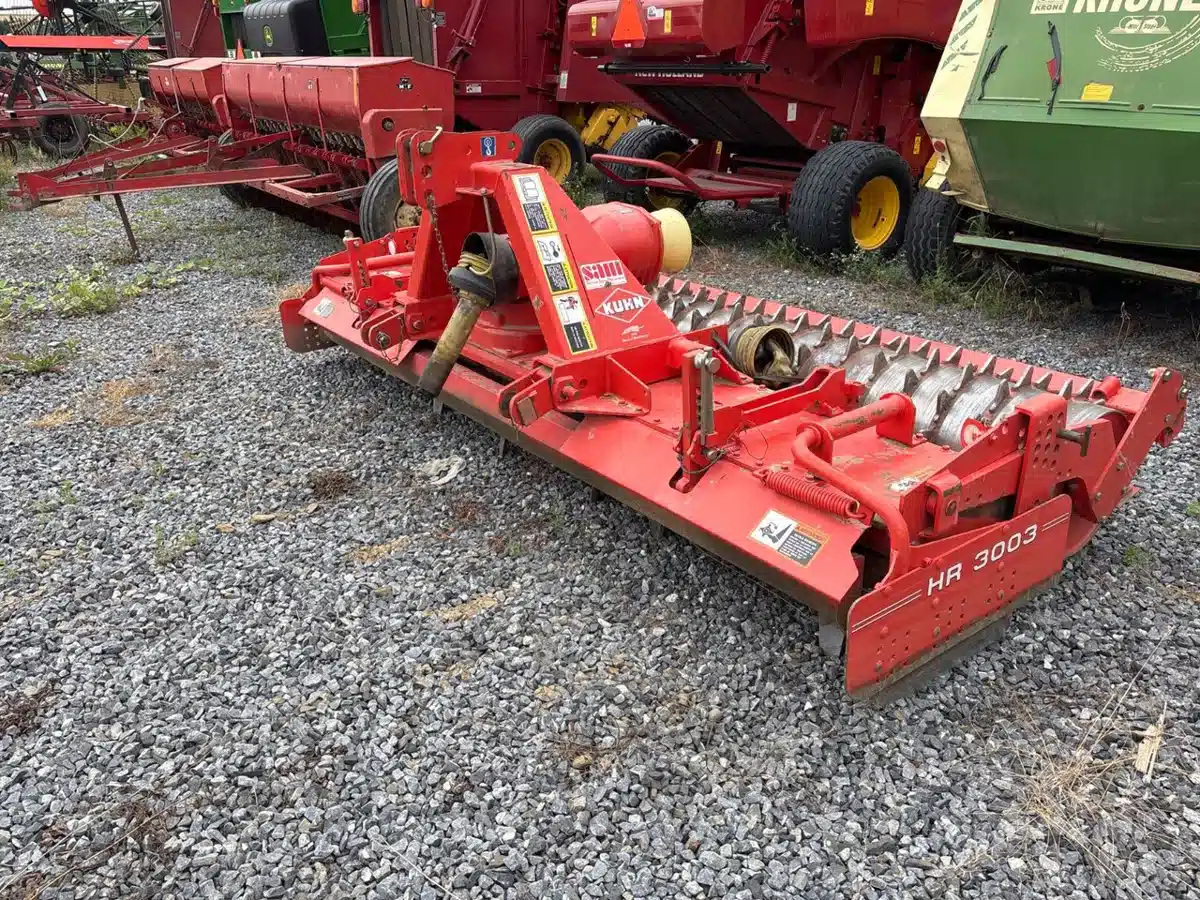 Used 2011 Kuhn HR 3003 Harrow