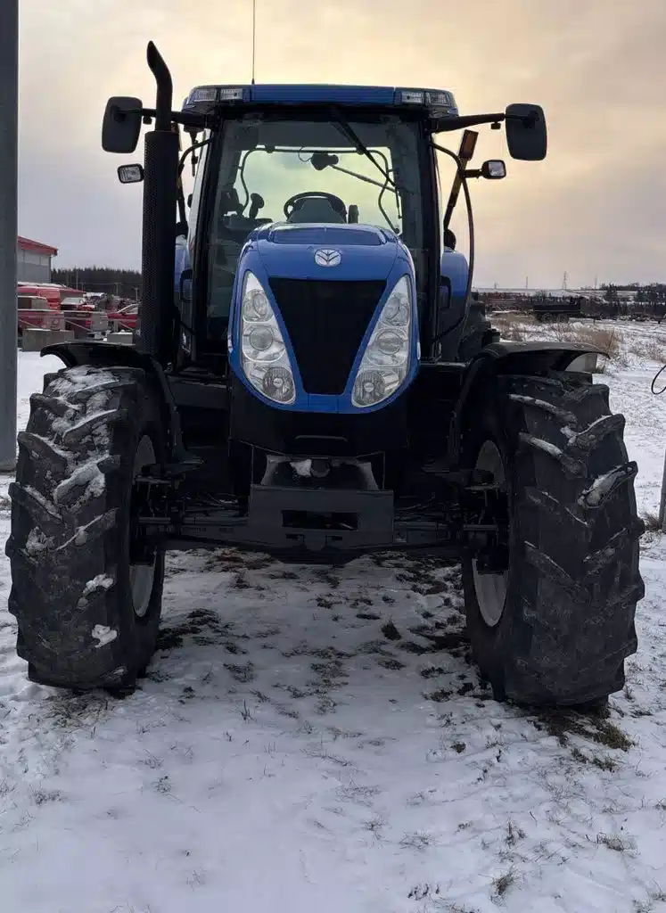 Gallery image 2 for 2010 New Holland T7030 Tractor