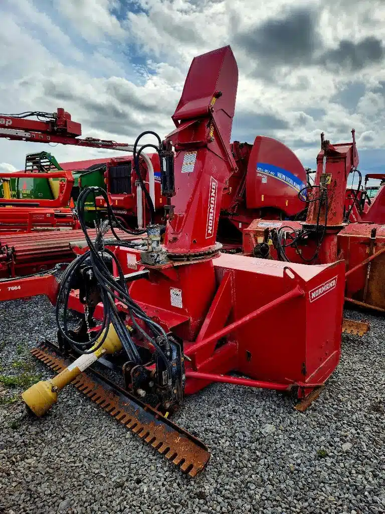 Gallery image 2 for 18443 Normand N92-310H Snow Blower