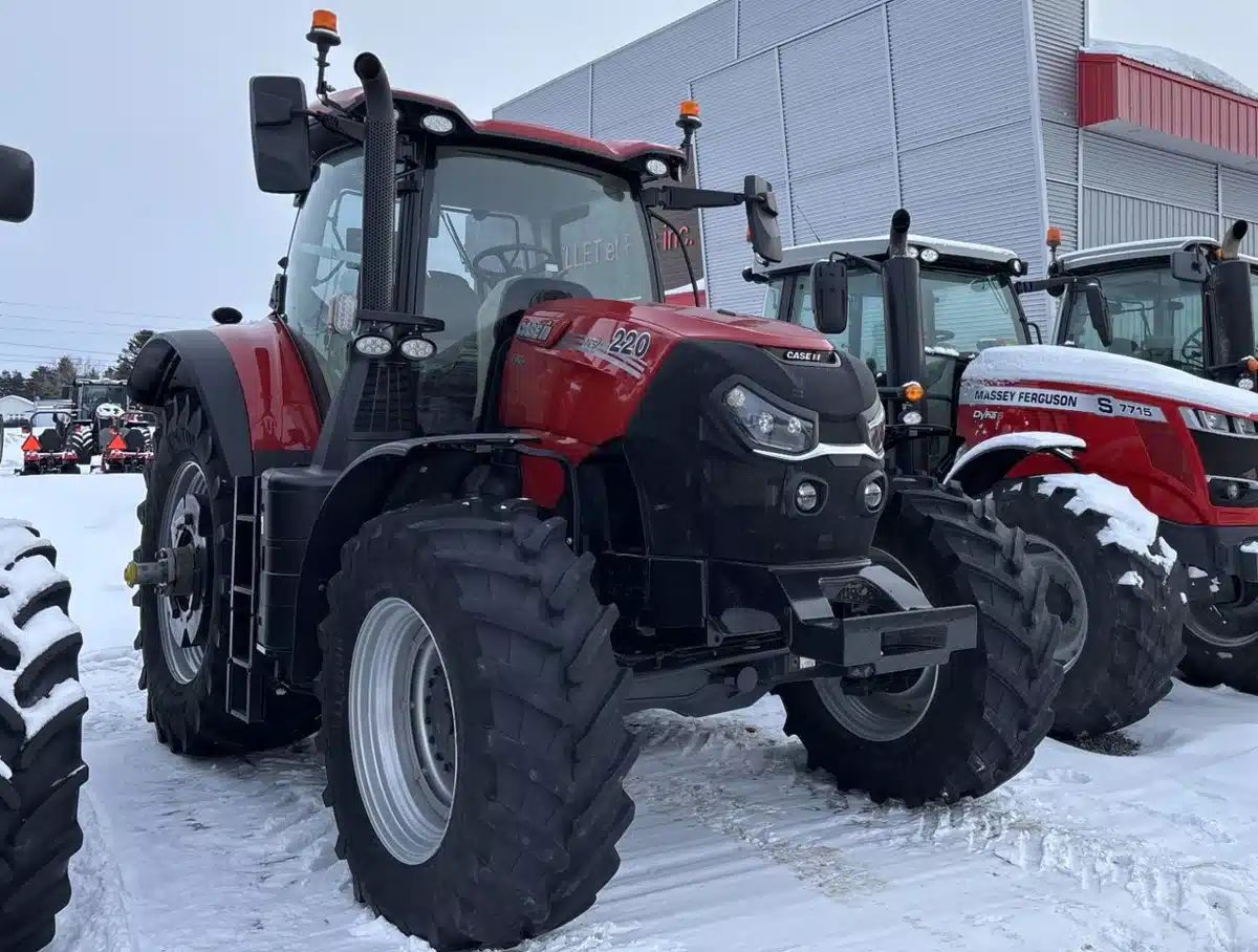 Gallery image 2 for 2024 Case IH PUMA 220 Tractor