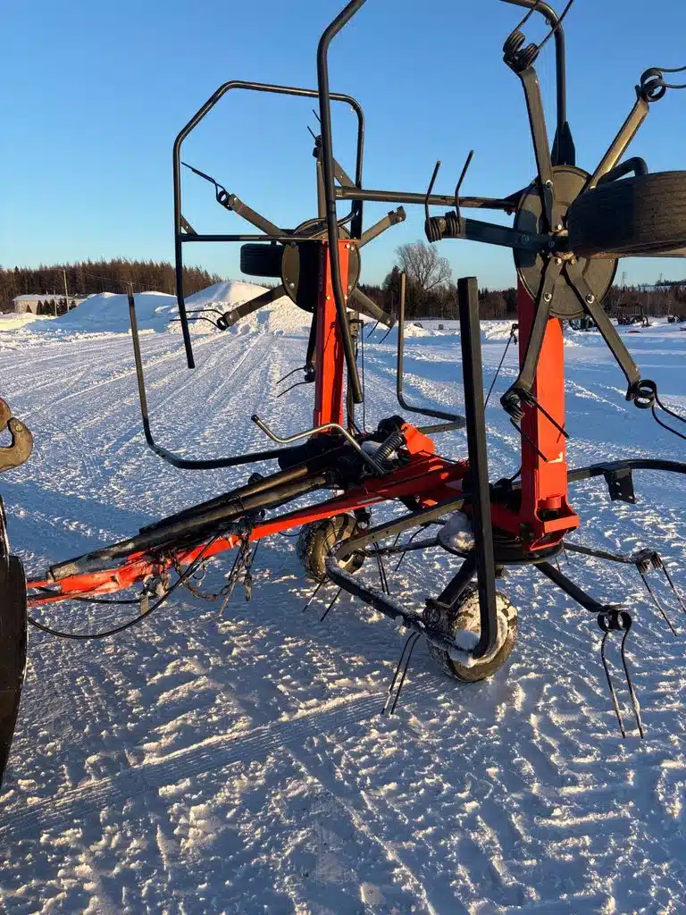 2020 Kubota TE4052T Tedder Rake