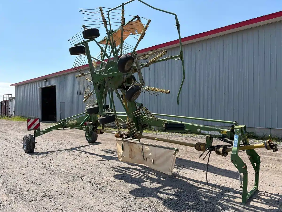 Gallery image 1 for 2011 Krone SWADRO 810 Rake