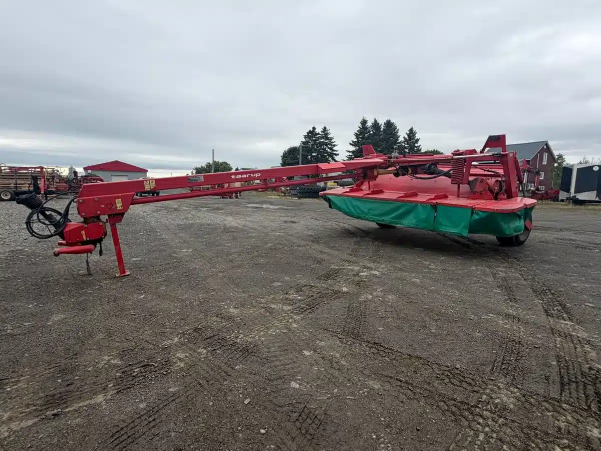 Gallery image 2 for 2004 Kverneland 4036 Disc Mower Conditioner