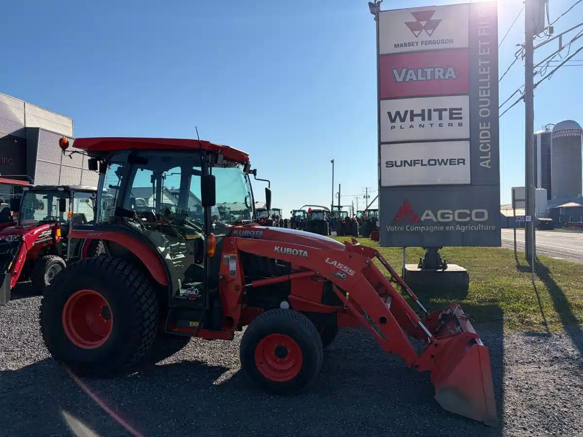 Gallery image 1 for 2019 Kubota L3560 Tractor