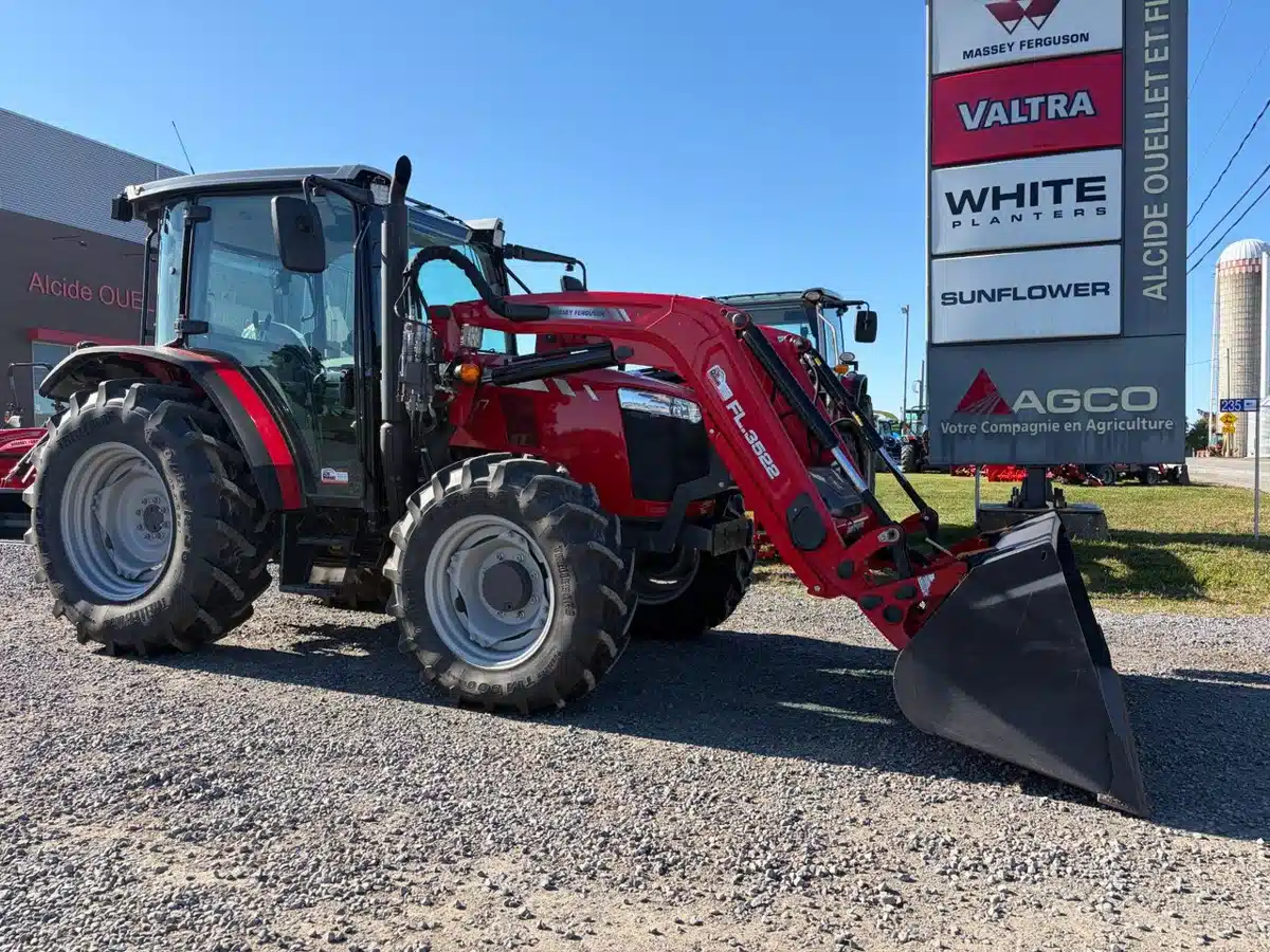 Gallery image 1 for 2023 Massey Ferguson 4707 Tractor
