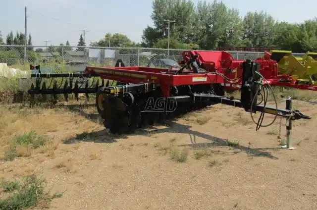 Gallery image 2 for New 2023 Versatile SD650 Disc