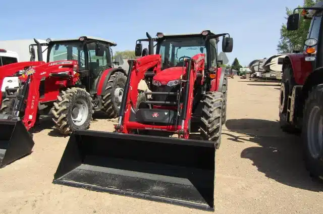 Gallery image 2 for Used 2024 Massey Ferguson 4710 Tractor