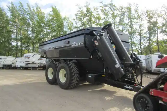 Gallery image 1 for New 2025 Elmers Mfg HM2.0 Grain Cart