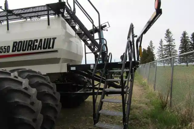 Gallery image 2 for Used 2017 Bourgault 7550 Air Cart