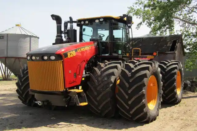 Gallery image 1 for New 2025 Versatile 620 Tractor
