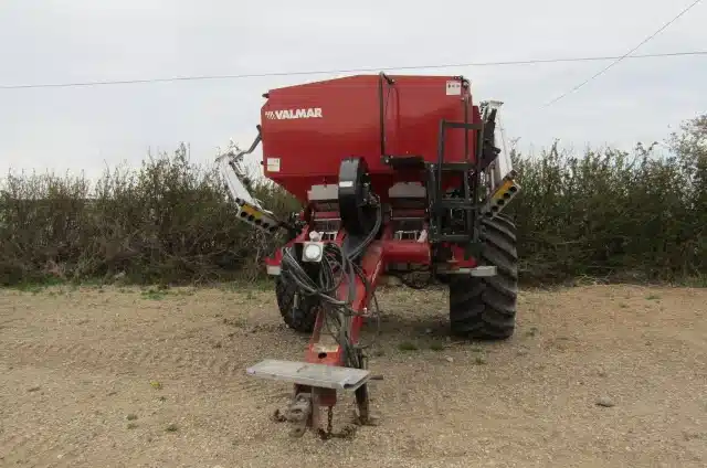 Gallery image 2 for Used 2015 Valmar 8600 Spreader - Fertilizer