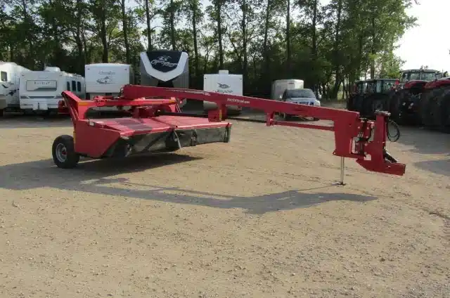 Gallery image 2 for Used 2013 Massey Ferguson 1372 Disc Mower Conditioner