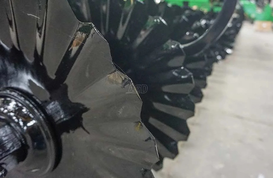 Gallery image 2 for New 2024 Summers Mfg SUPERCOULTER SAMURAI Vertical Tillage