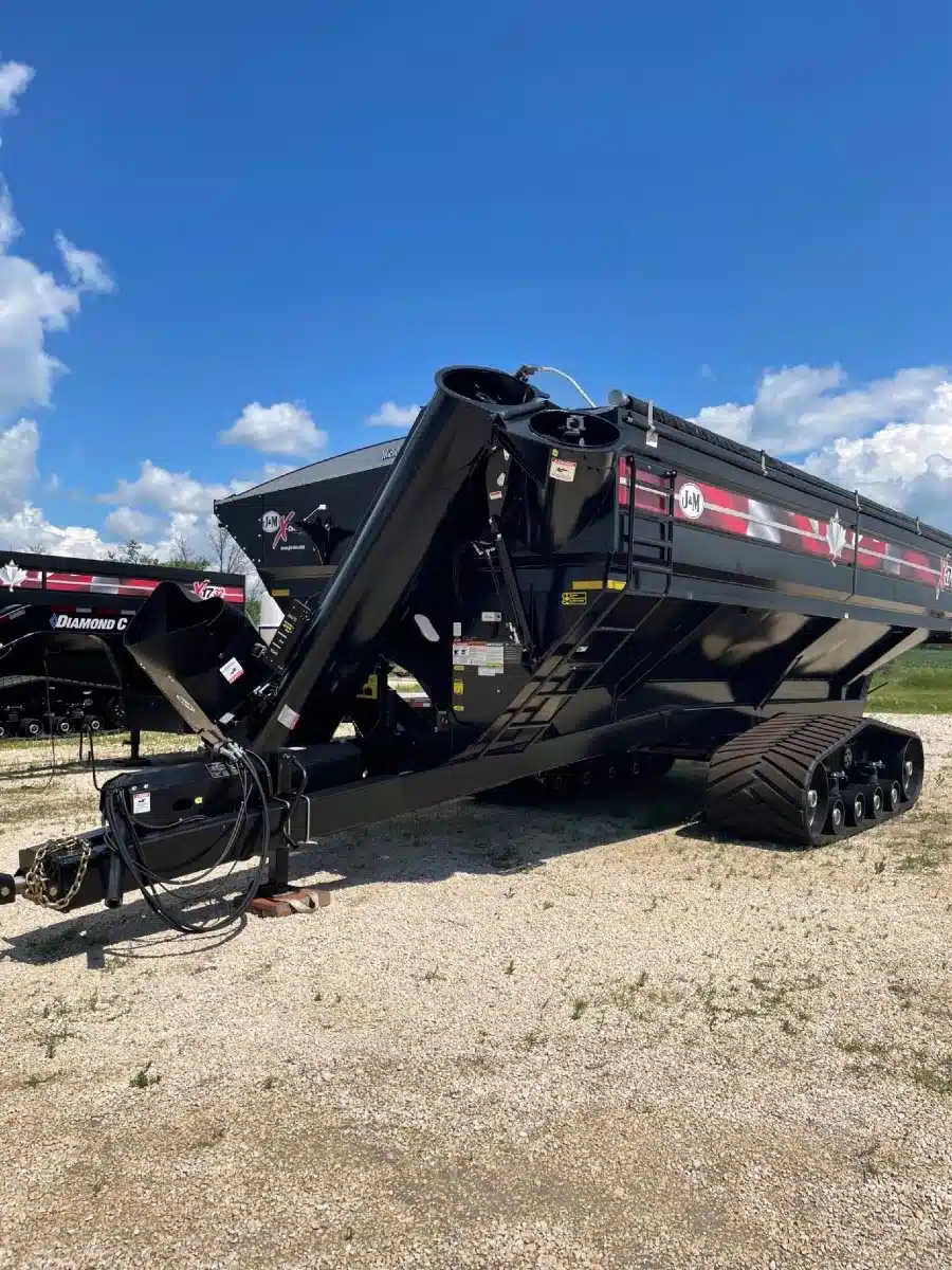 Gallery image 2 for New 2024 J&M 2032 Grain Cart