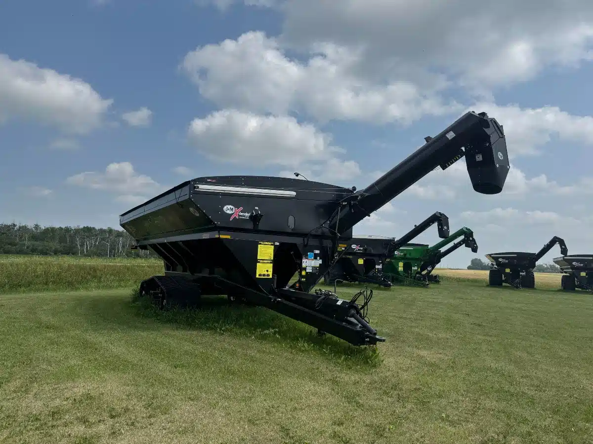 Gallery image 2 for New 2024 J&M 2032 Grain Cart
