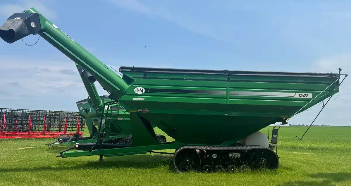 Gallery image 1 for 2014 J&M 1501 Grain Cart