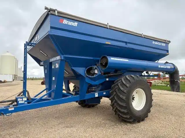 Gallery image 1 for Used 2015 Brandt 1020XR Grain Cart