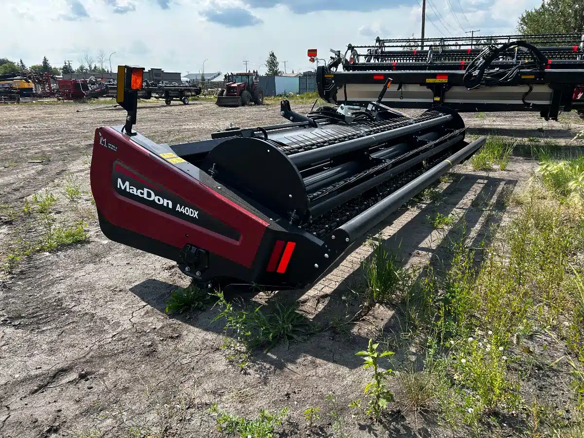 Gallery image 1 for New 2024 MacDon A40-DX Header - Auger