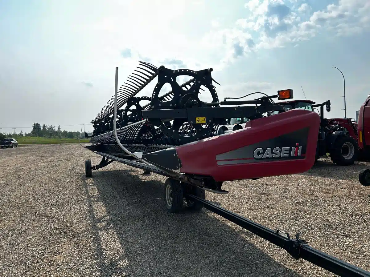 Gallery image 1 for Used 2012 MacDon 2142 Header - Draper