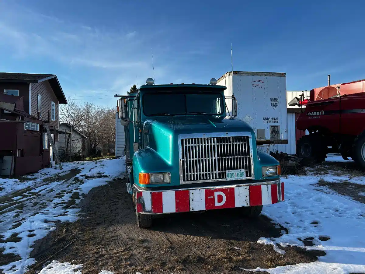 Used 1996 International 9400 Semi-Truck