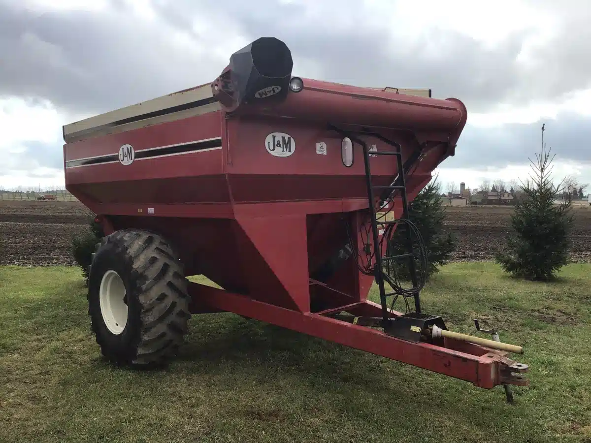 Gallery image 2 for Used J&M 500 Grain Cart