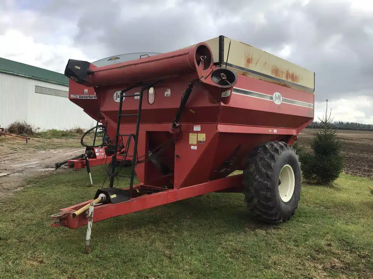 Gallery image 1 for Used J&M 500 Grain Cart