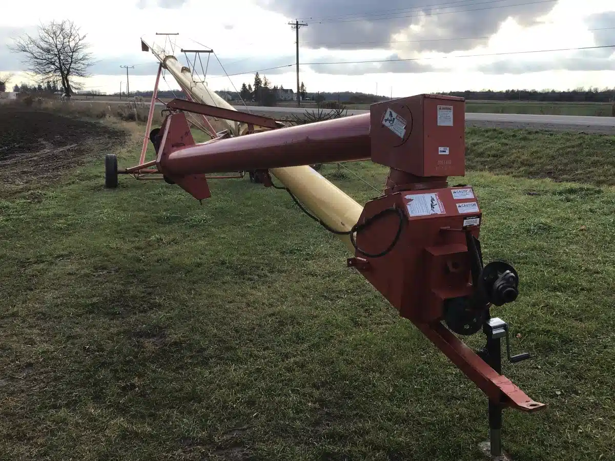 Gallery image 2 for Used Westfield MK 100-61 Grain Auger