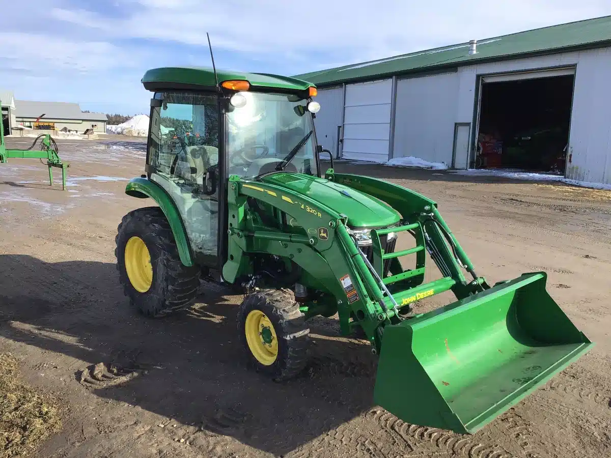 Gallery image 2 for Used 2022 John Deere 3039R Tractor